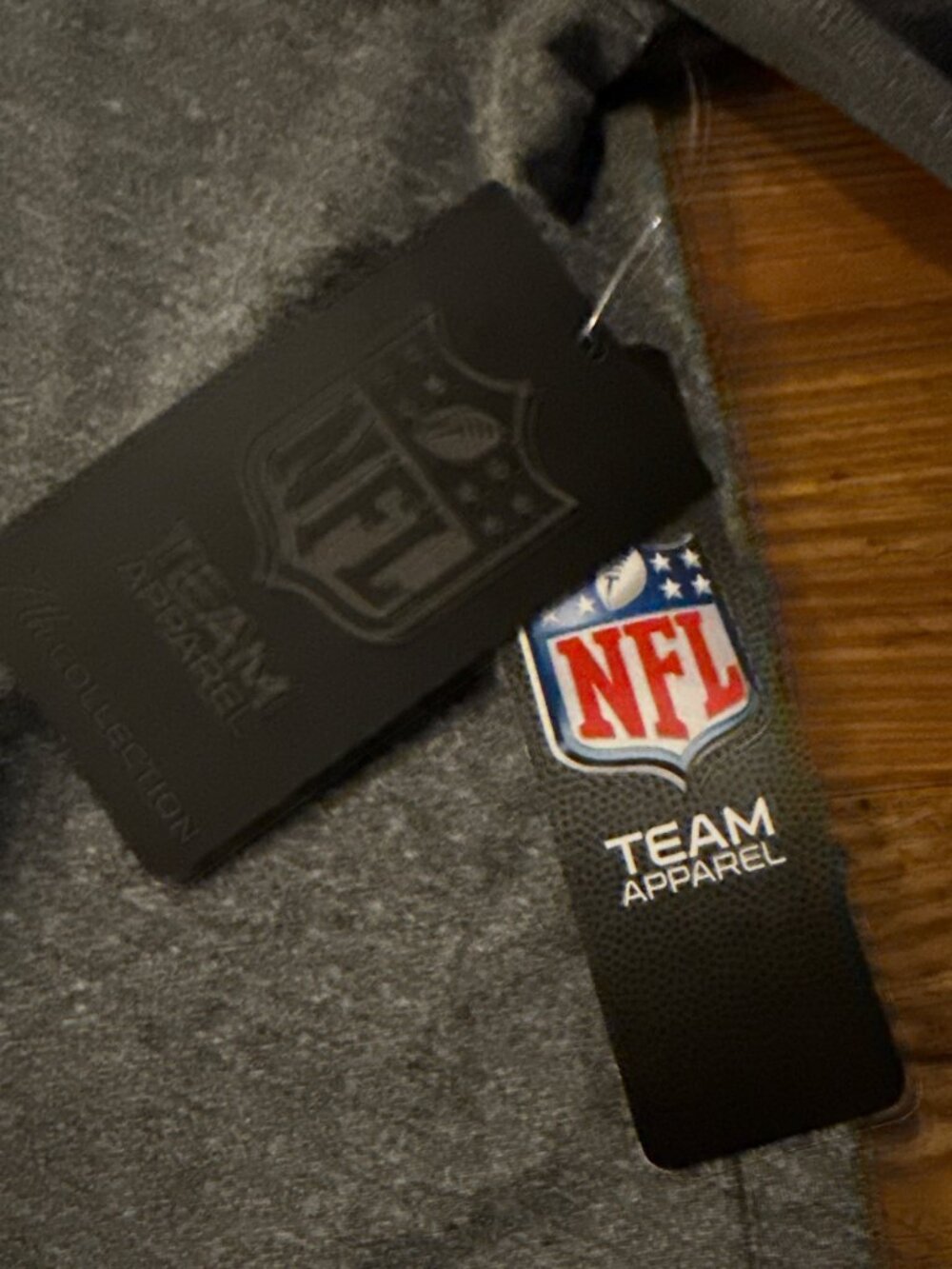 NFL New England Patriots Gray Quarter-Zip Pullover Men's Size Large New with Tag - Picture 3 of 4